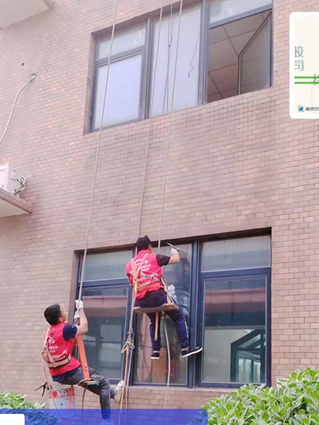 金东承接各类窗户玻璃维修